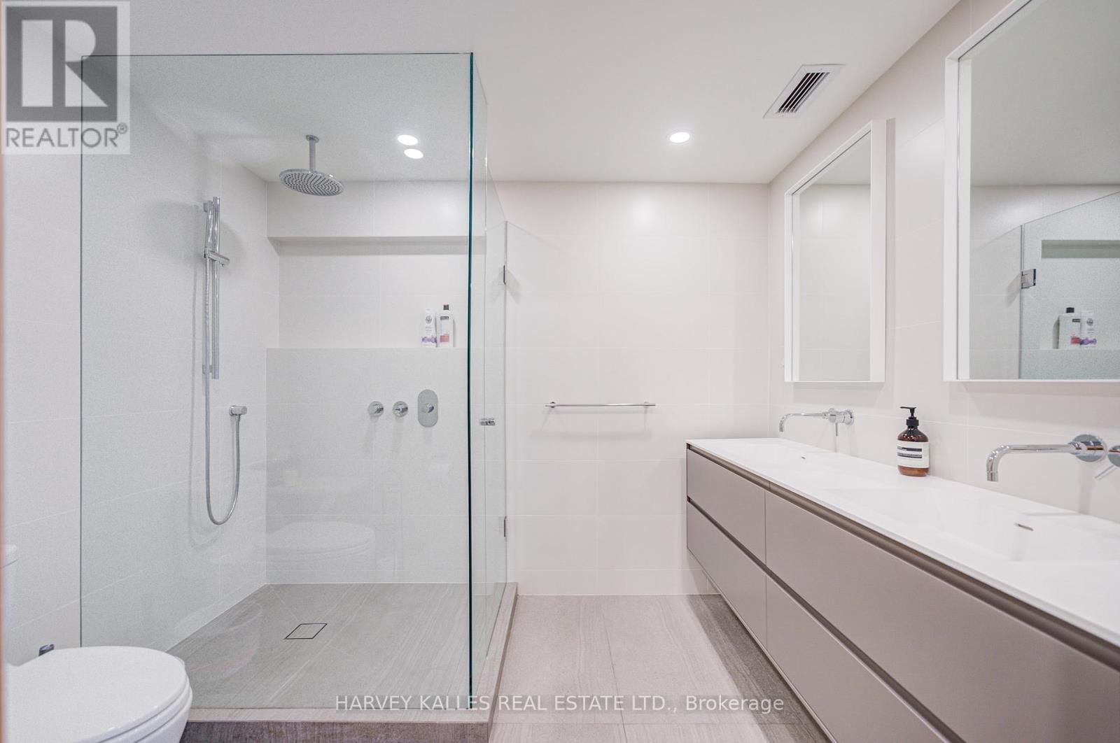 #503 350 LONSDALE ROAD - 26