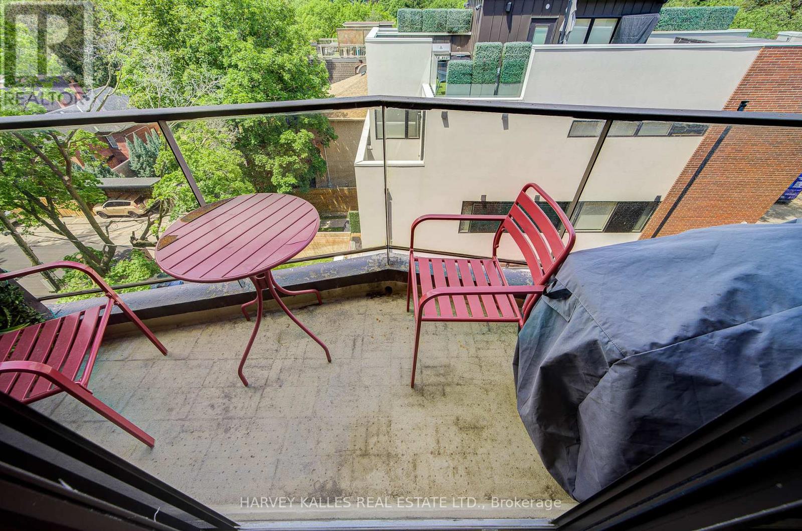 #503 350 LONSDALE ROAD - 30