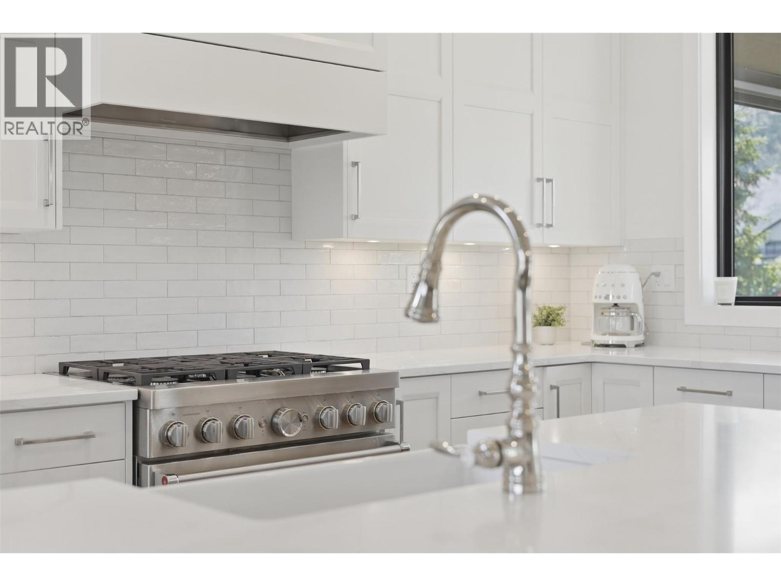 325 RUE CHEVAL NOIR - 15