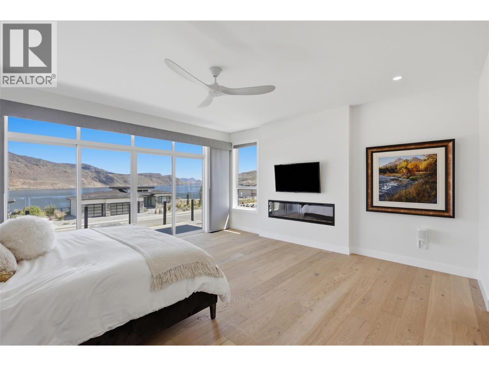 325 RUE CHEVAL NOIR - 38