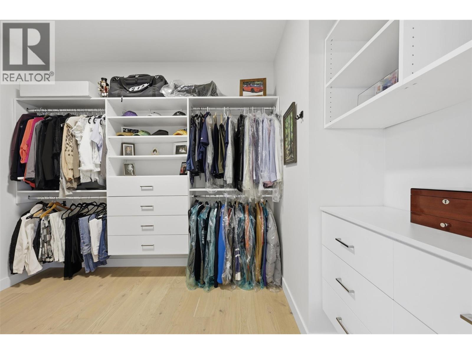 325 RUE CHEVAL NOIR - 49
