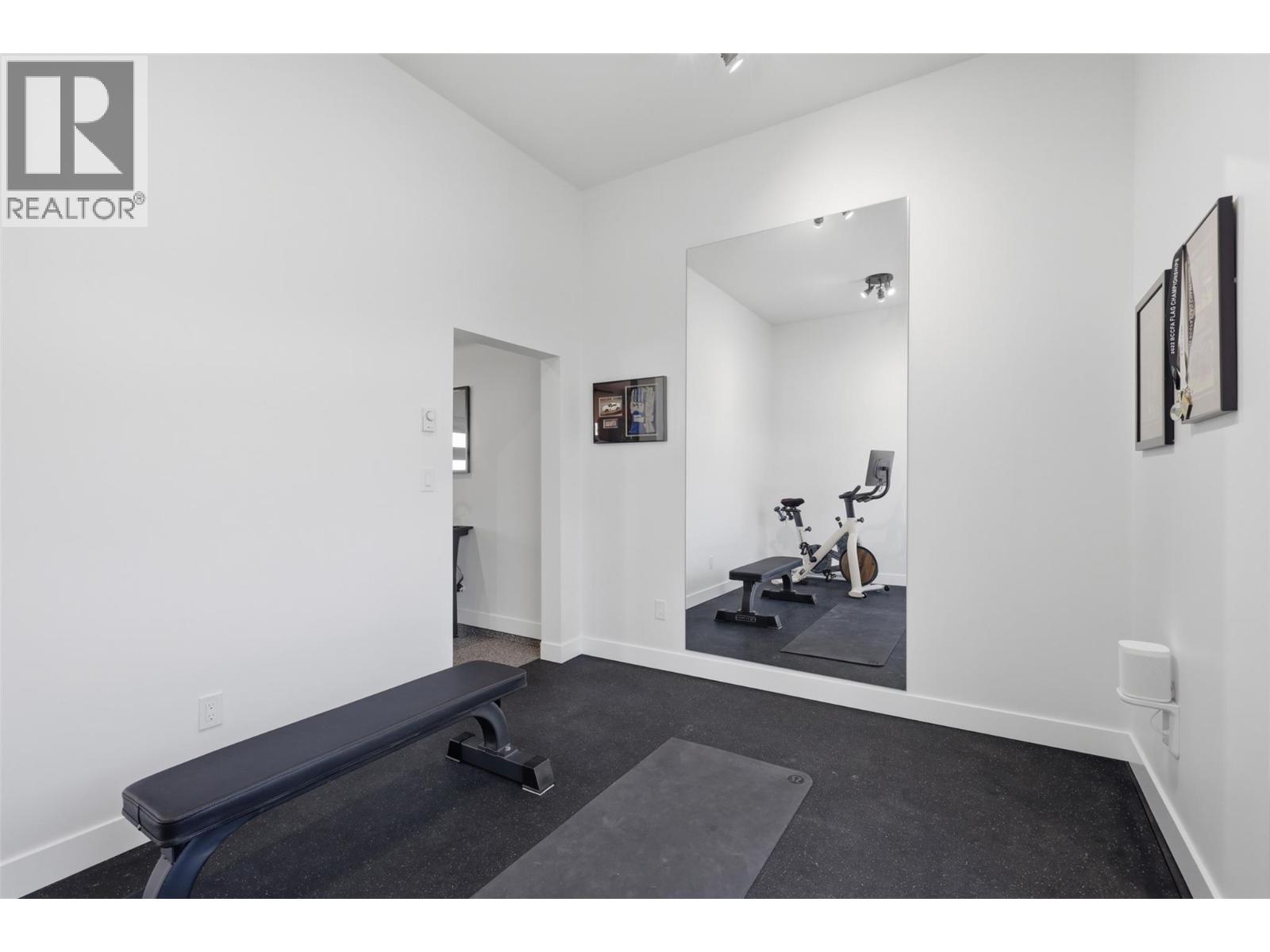 325 RUE CHEVAL NOIR - 84