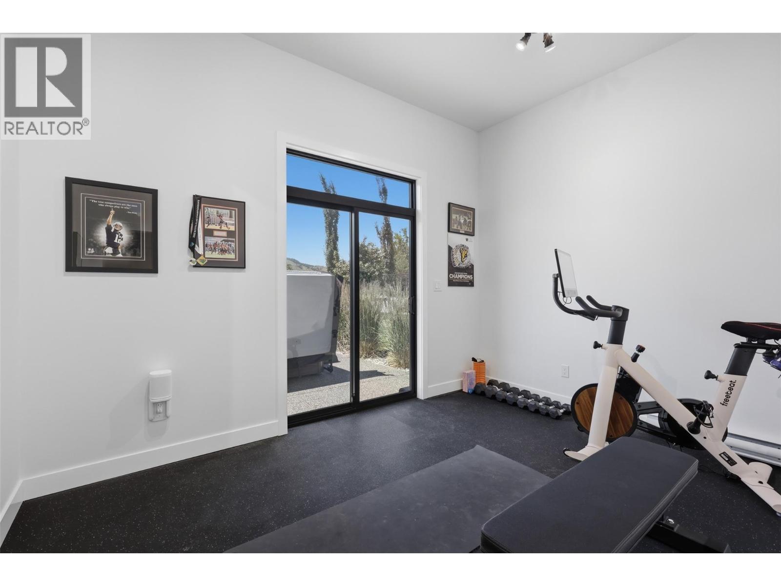 325 RUE CHEVAL NOIR - 83