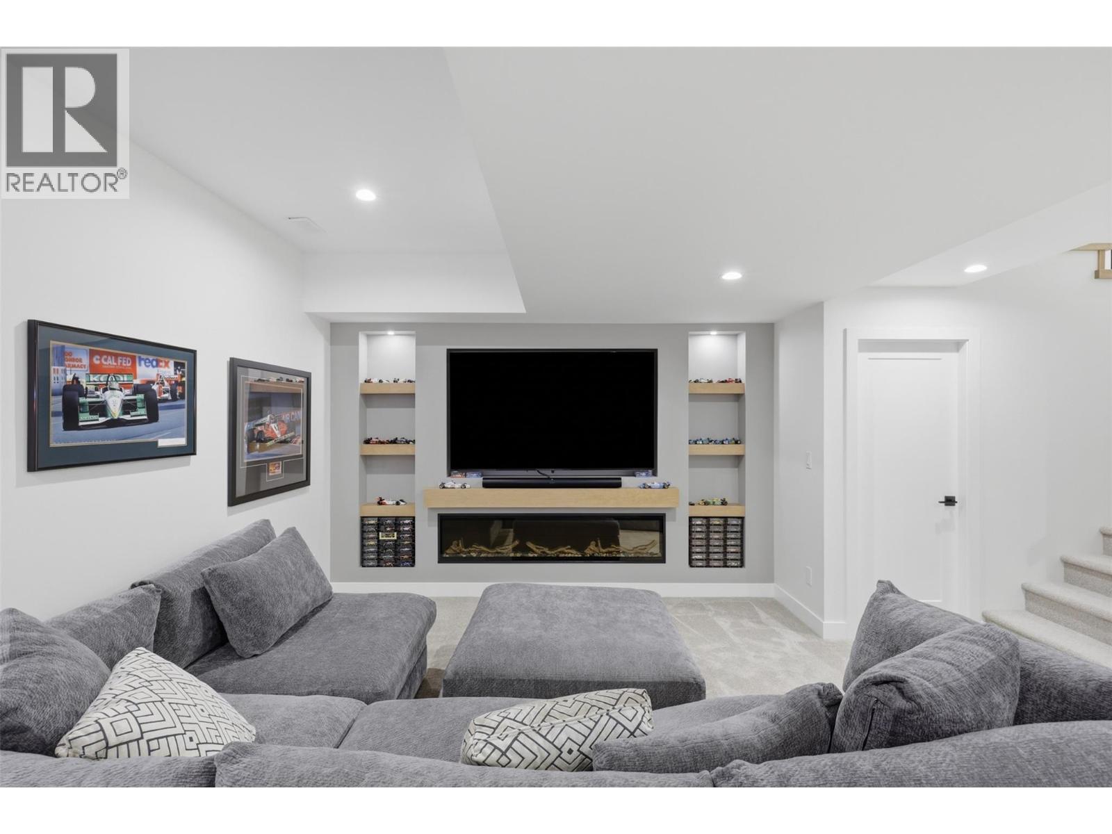 325 RUE CHEVAL NOIR - 64
