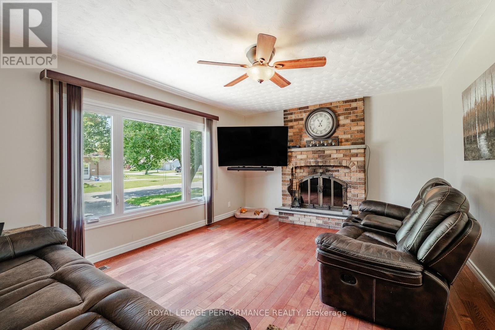 202 SUSAN AVENUE - 10