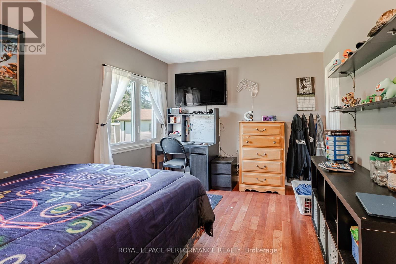202 SUSAN AVENUE - 19