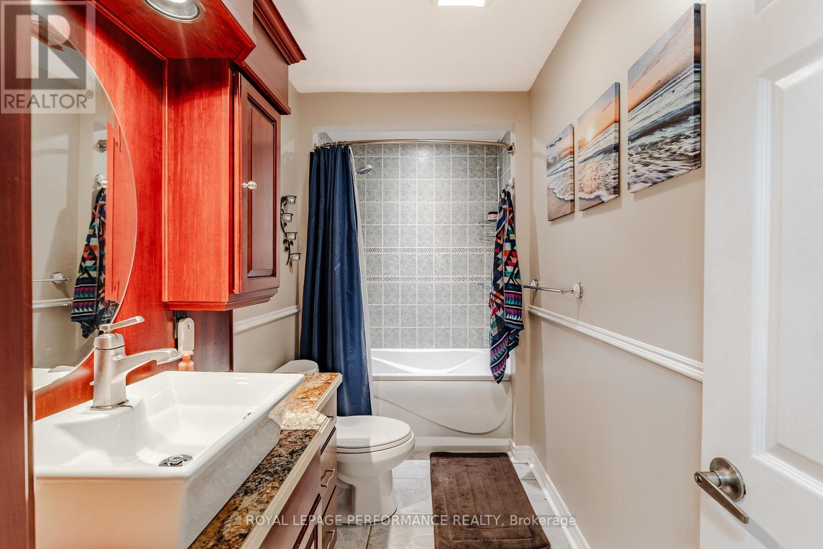 202 SUSAN AVENUE - 23