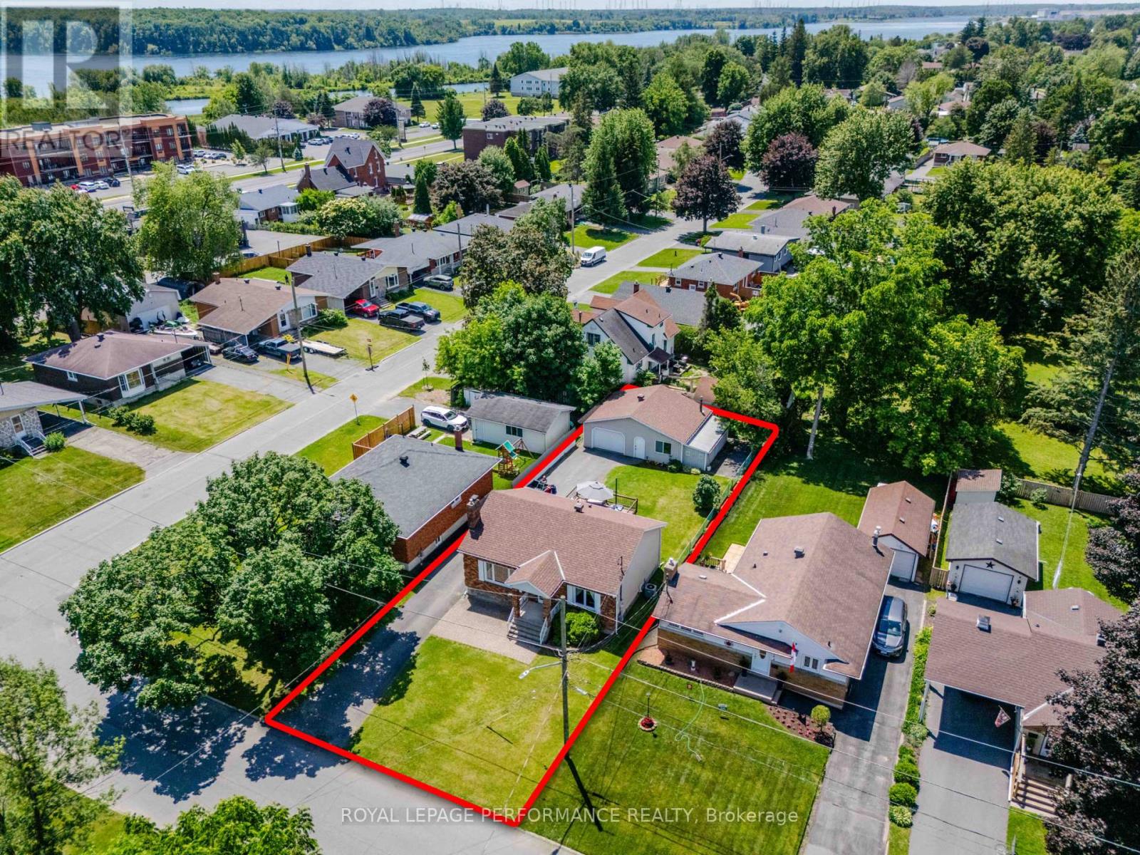 202 SUSAN AVENUE - 5