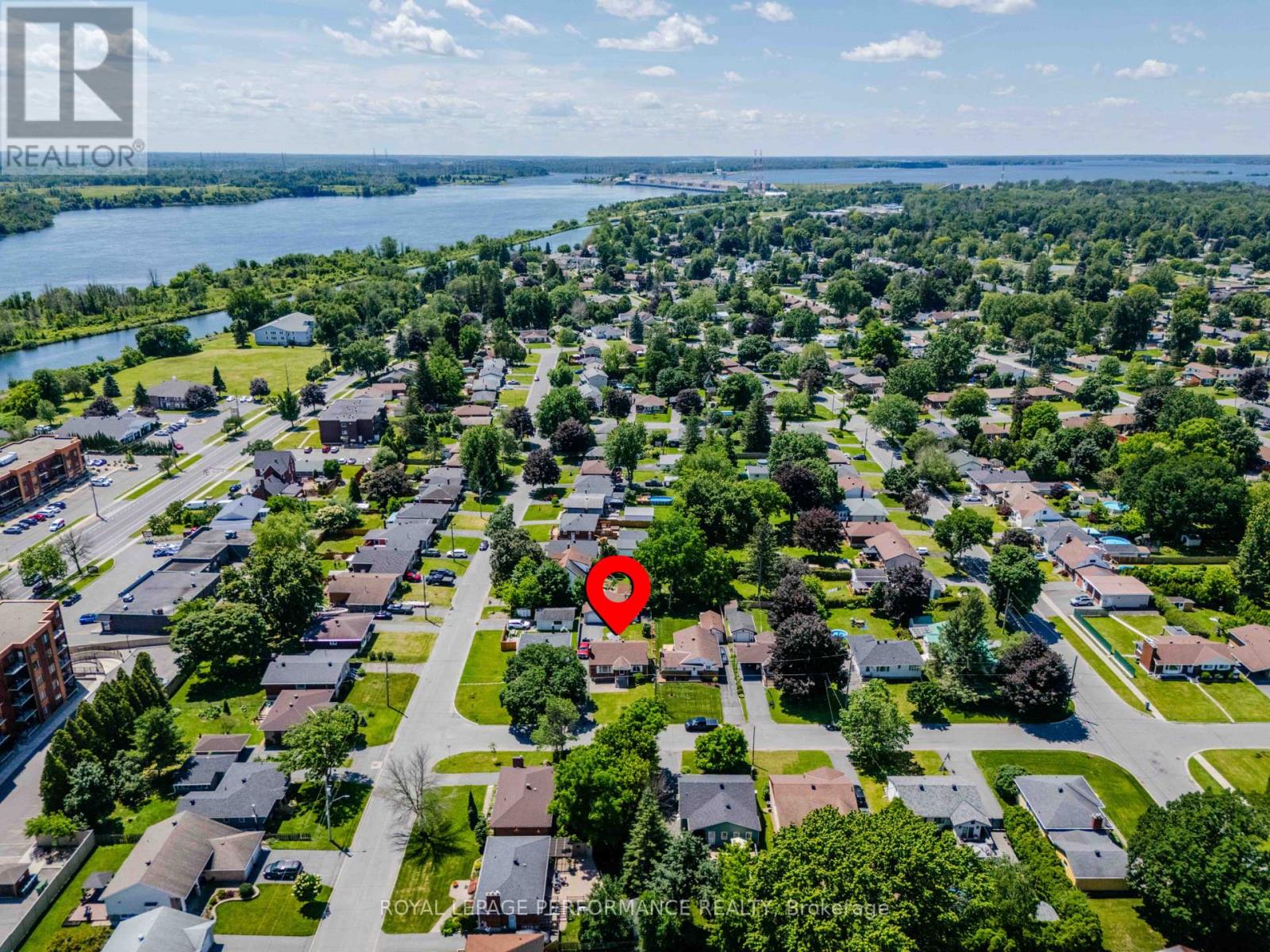 202 SUSAN AVENUE - 7