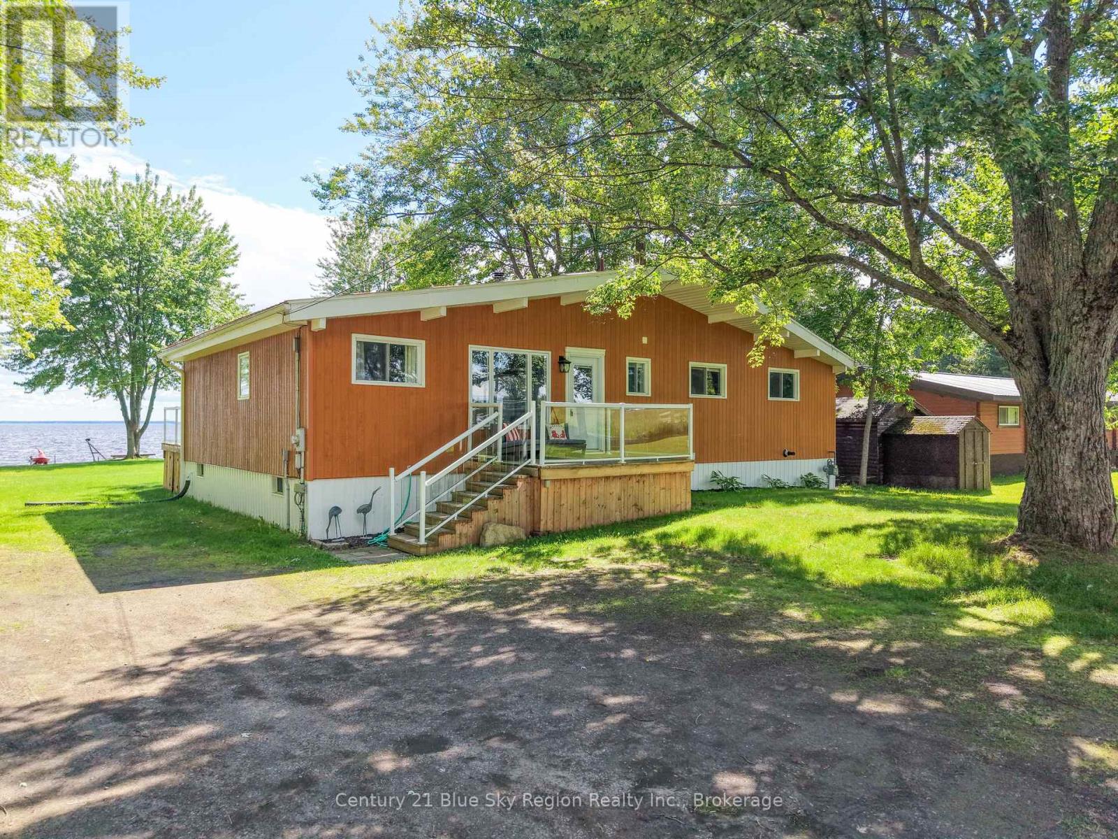 370 MARLEAU ROAD - 2