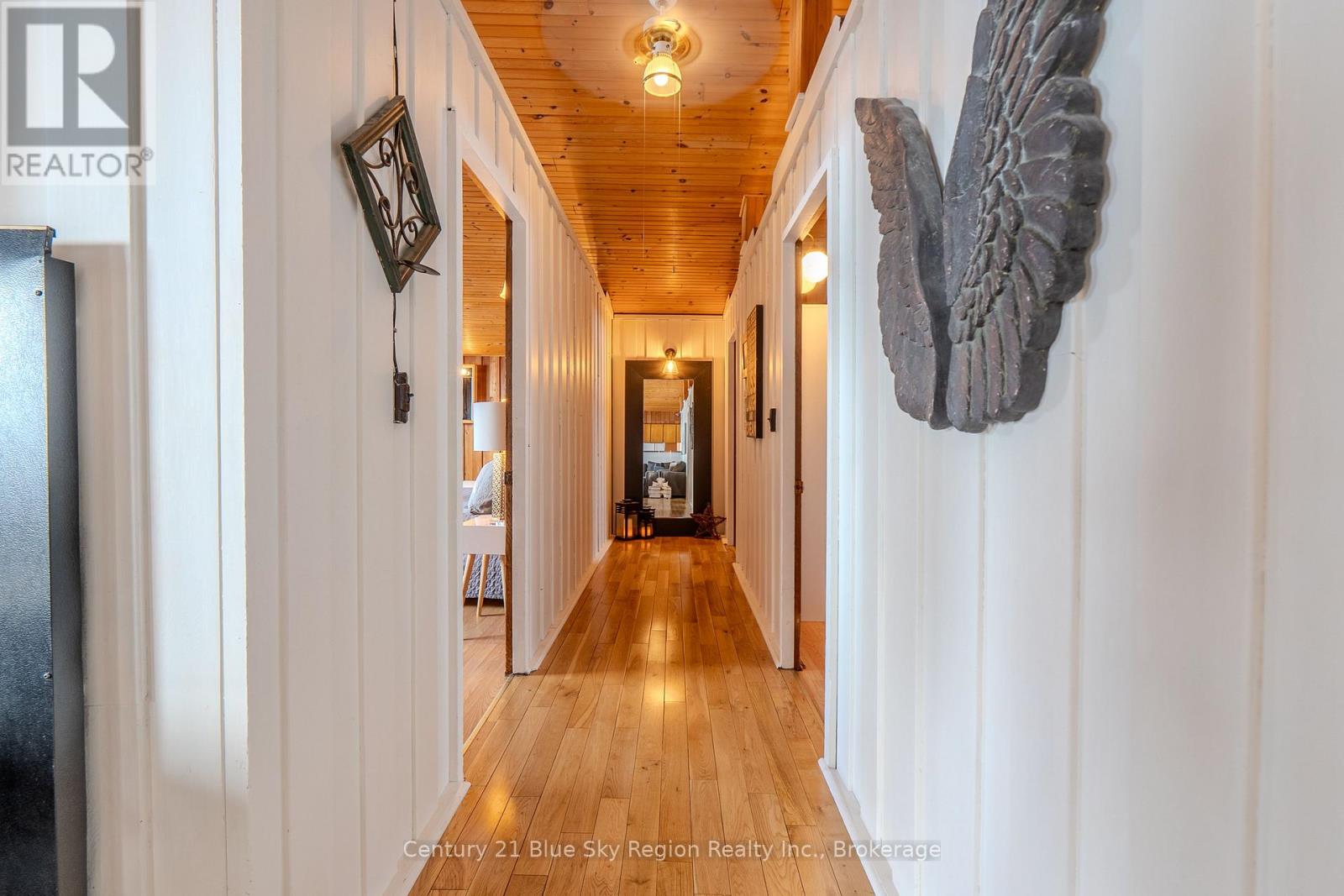 370 MARLEAU ROAD - 22