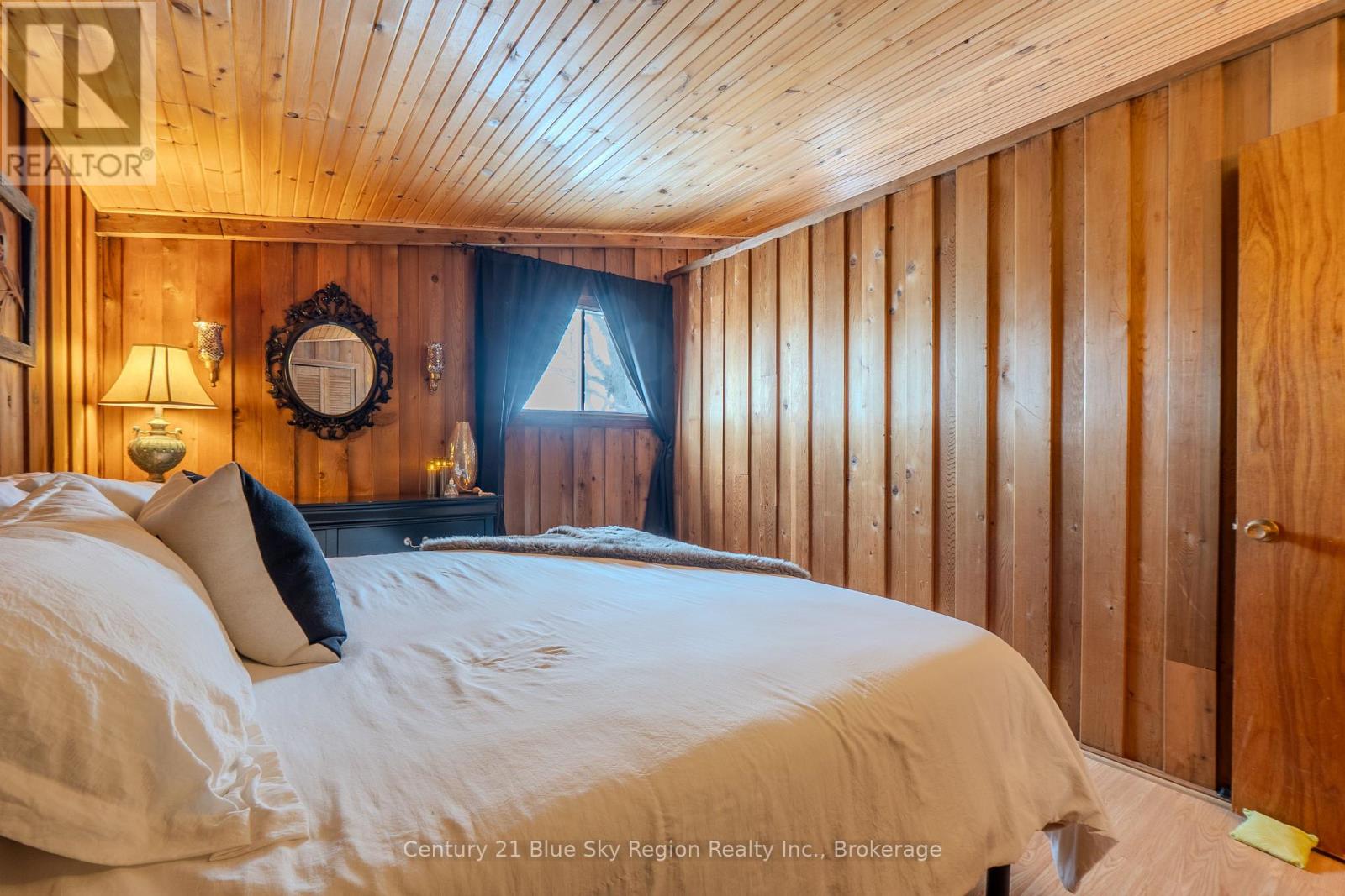 370 MARLEAU ROAD - 25