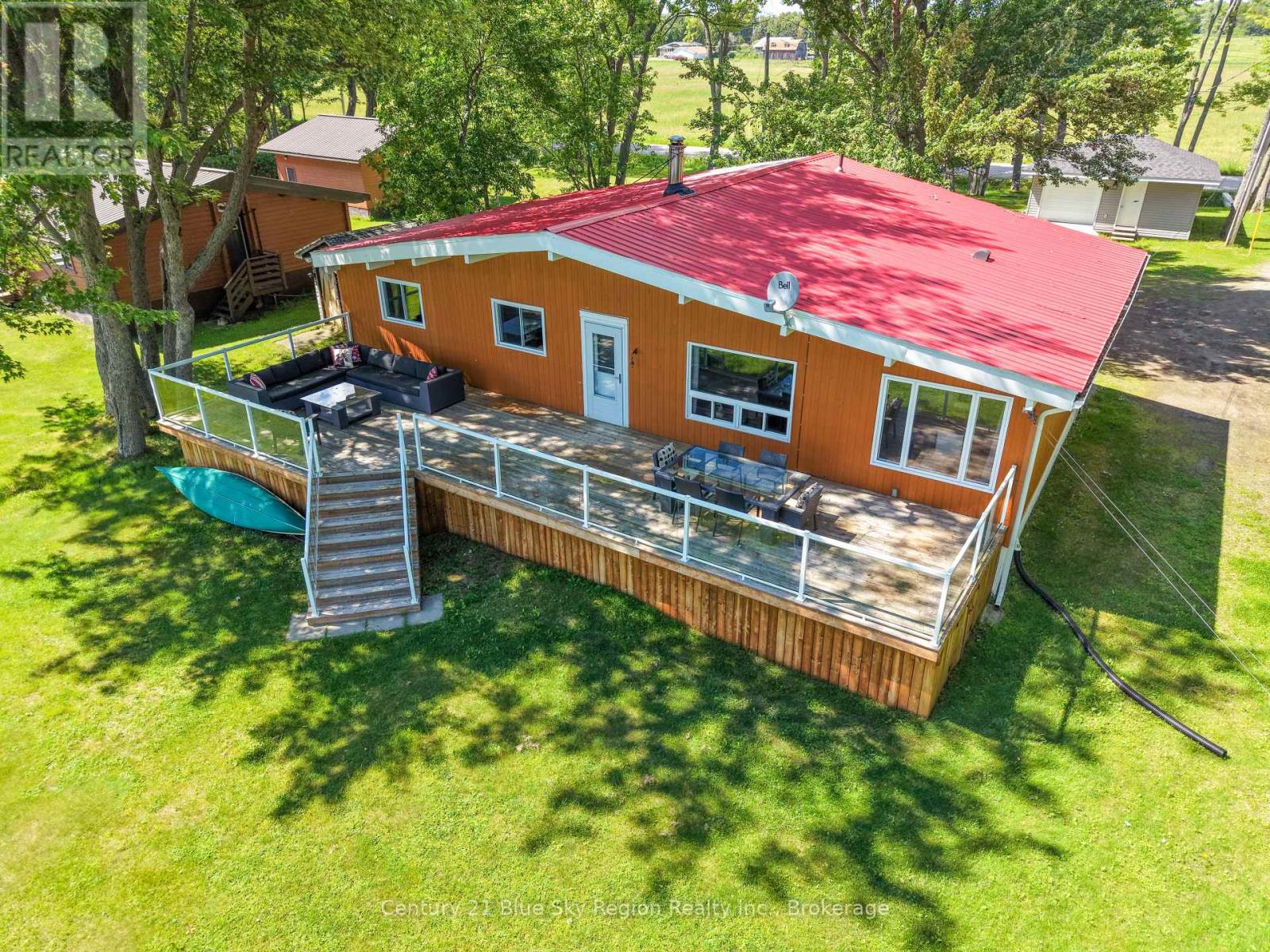370 MARLEAU ROAD - 44