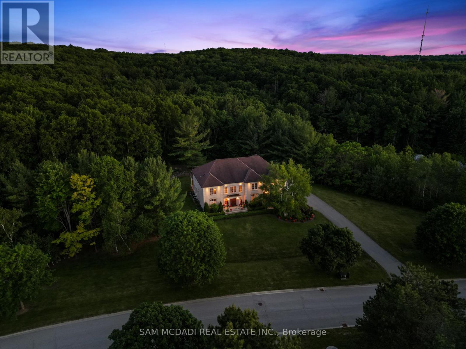 Listing photo of 65 KINGSWOOD DRIVE