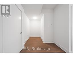 710 - 195 Deerfield Road, Newmarket, ON L3Y0G4 Photo 12