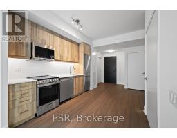 710 - 195 Deerfield Road, Newmarket, ON L3Y0G4 Photo 6