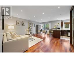 202 - 21 Elizabeth Street S, Richmond Hill, ON L4C3V5 Photo 10