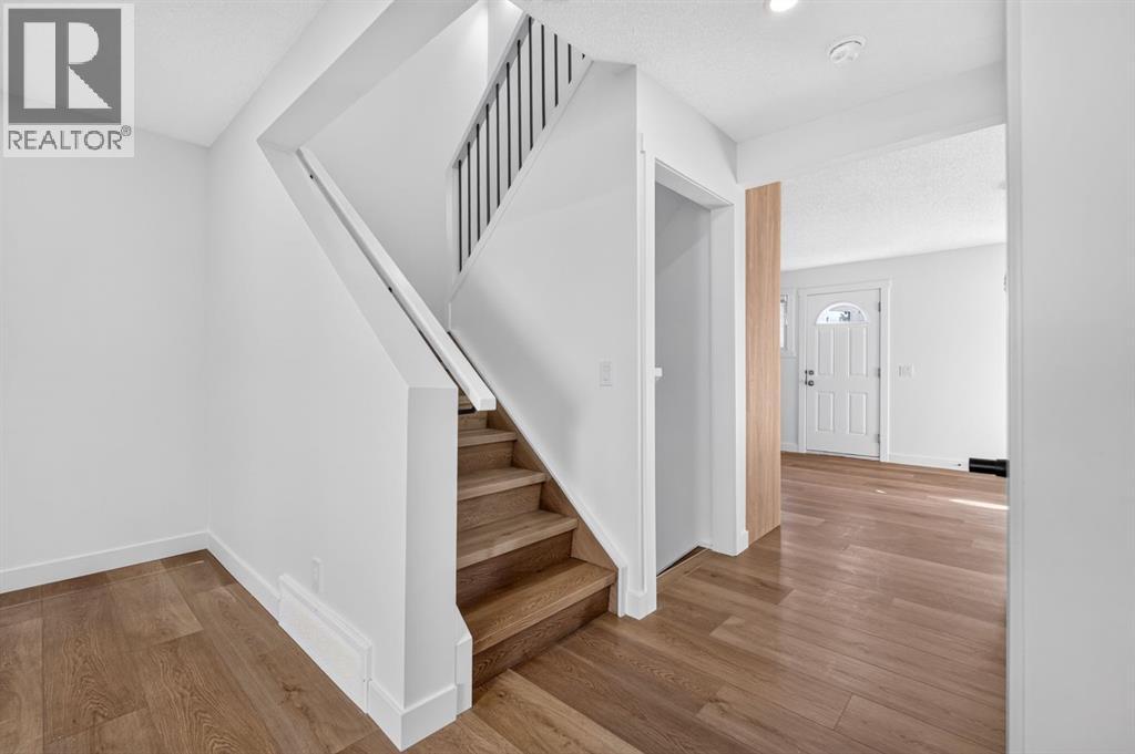 287 Pensville Close SE — photo 16