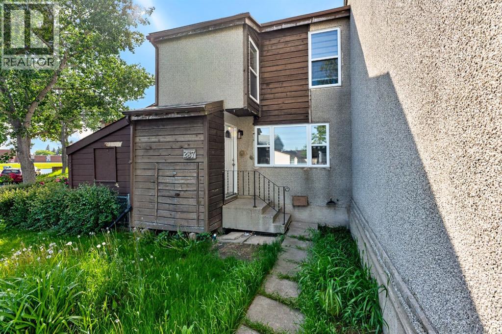 287 Pensville Close SE — photo 44