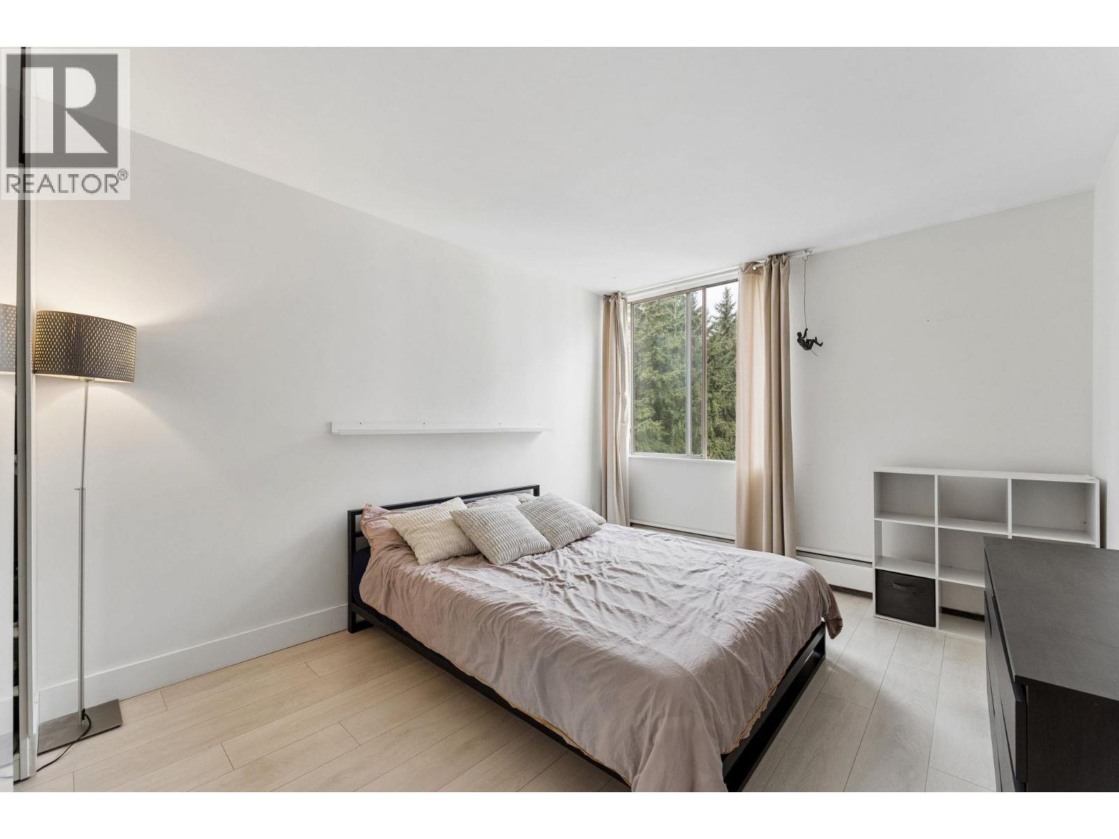 905 2024 FULLERTON AVENUE, North Vancouver