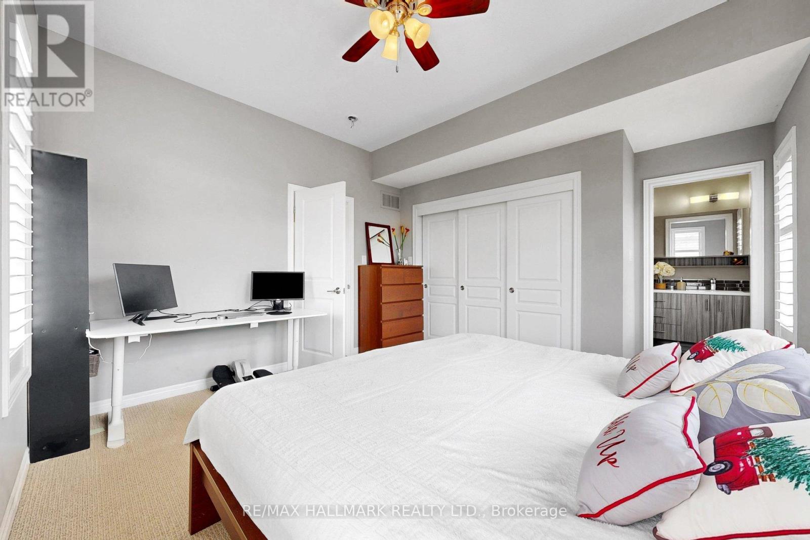 #14 215 DUNDAS STREET E - 22