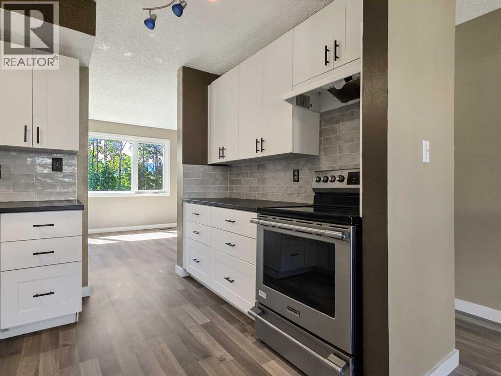 37 97 Avenue - 4