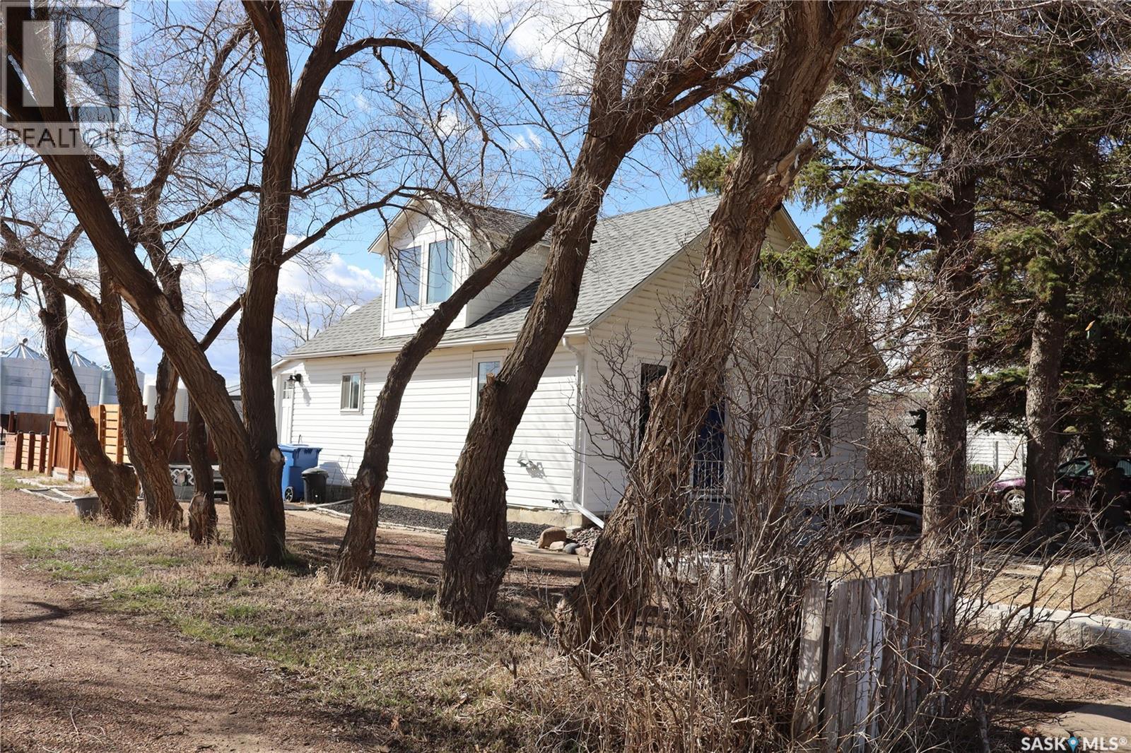 302 Columbus DRIVE — photo 35