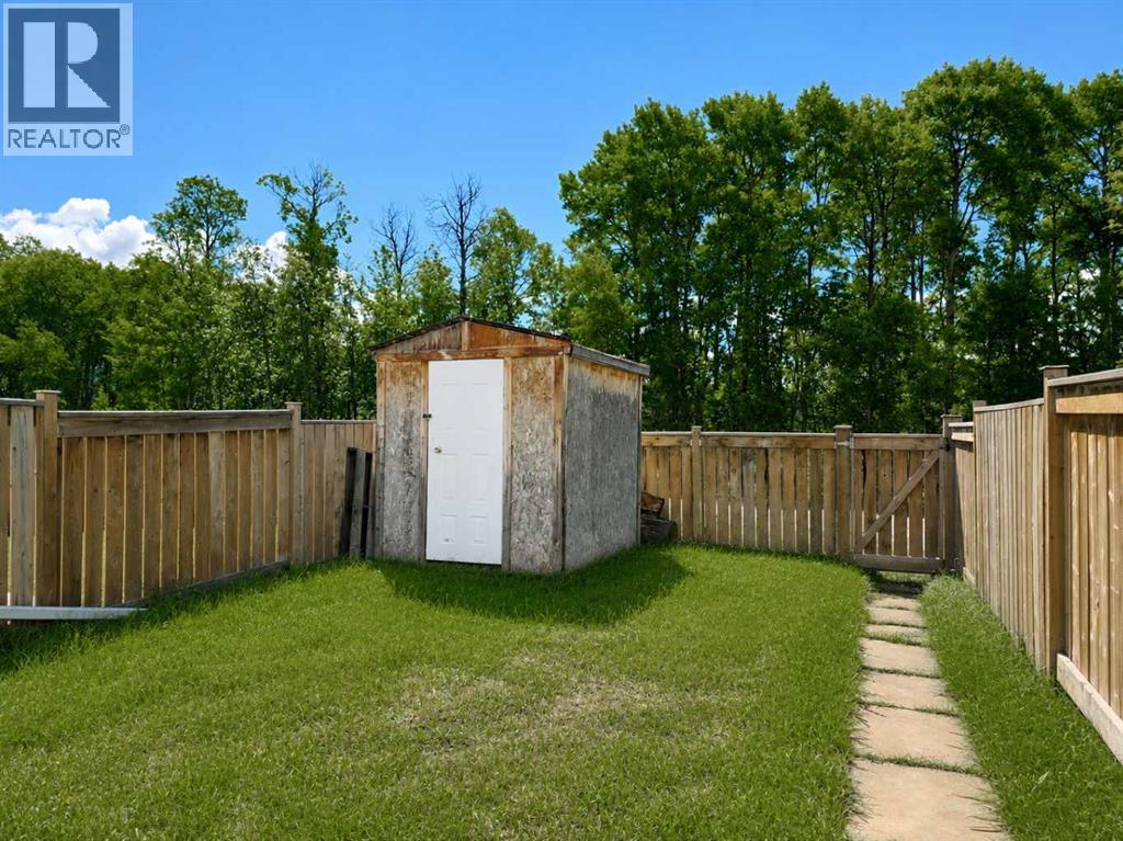 37 97 Avenue - 16