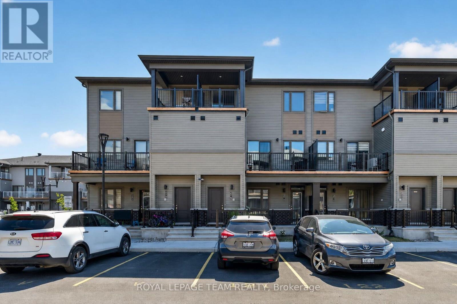 218 PARNIAN PRIVATE - 1