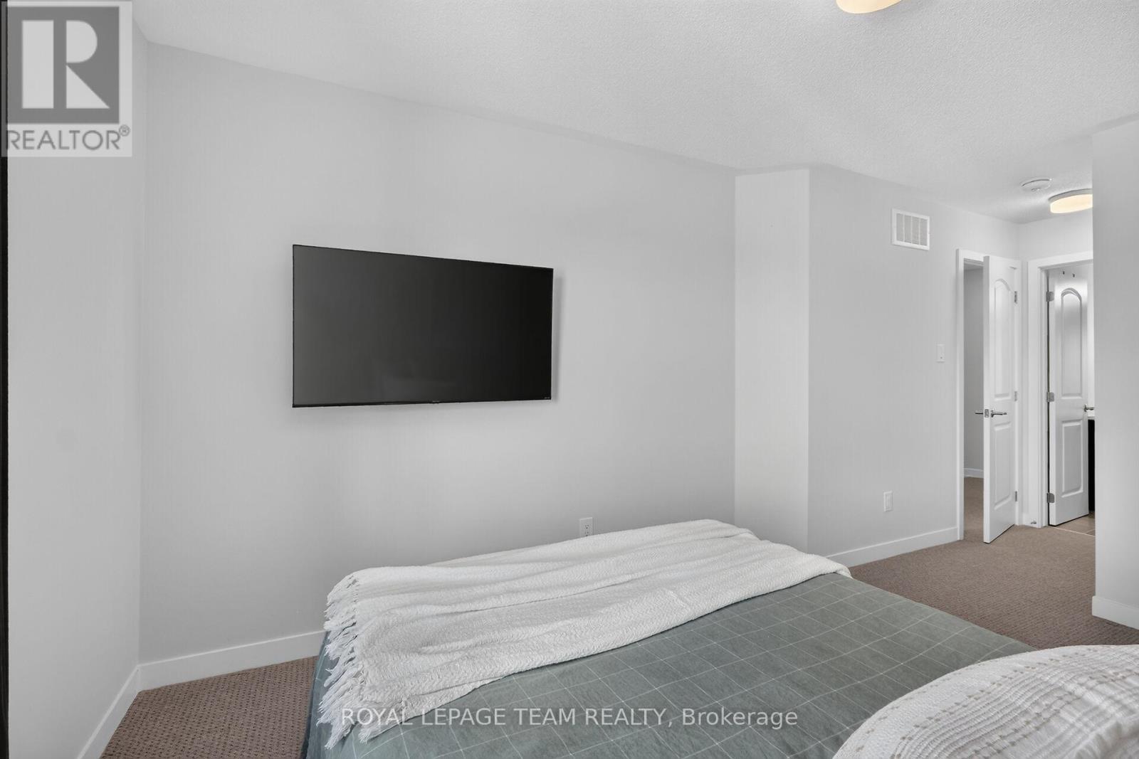 218 PARNIAN PRIVATE - 41