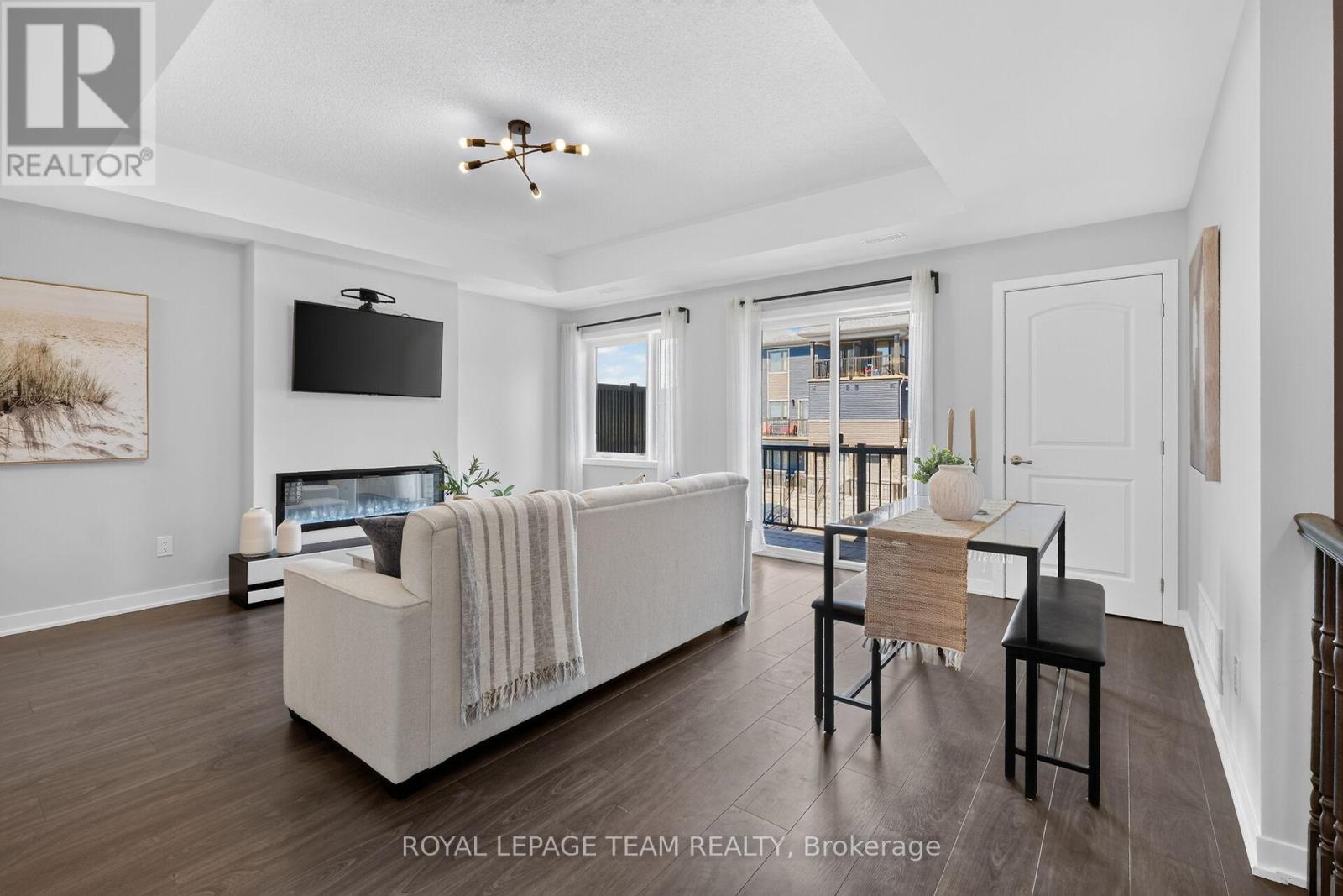 218 PARNIAN PRIVATE - 9
