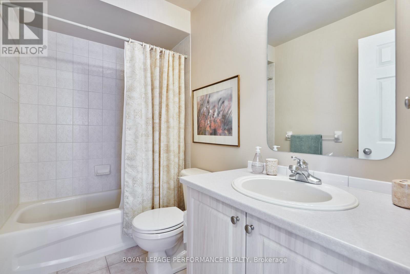 3 Bed, 3 Bath House for Sale in Ottawa – 2104 LISKA STREET, Ottawa – MLS# X13495908 - Image 25
