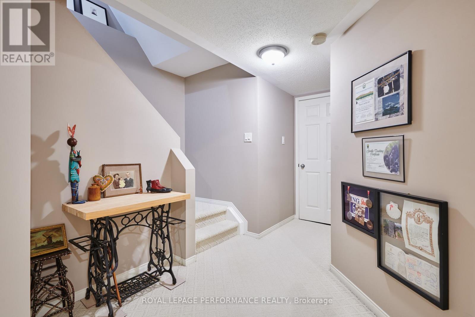 3 Bed, 3 Bath House for Sale in Ottawa – 2104 LISKA STREET, Ottawa – MLS# X13495908 - Image 26