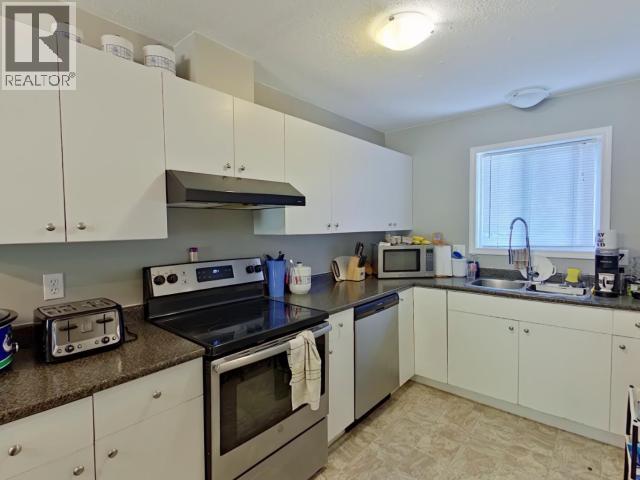 #108 5680 ORTONA AVE - 6