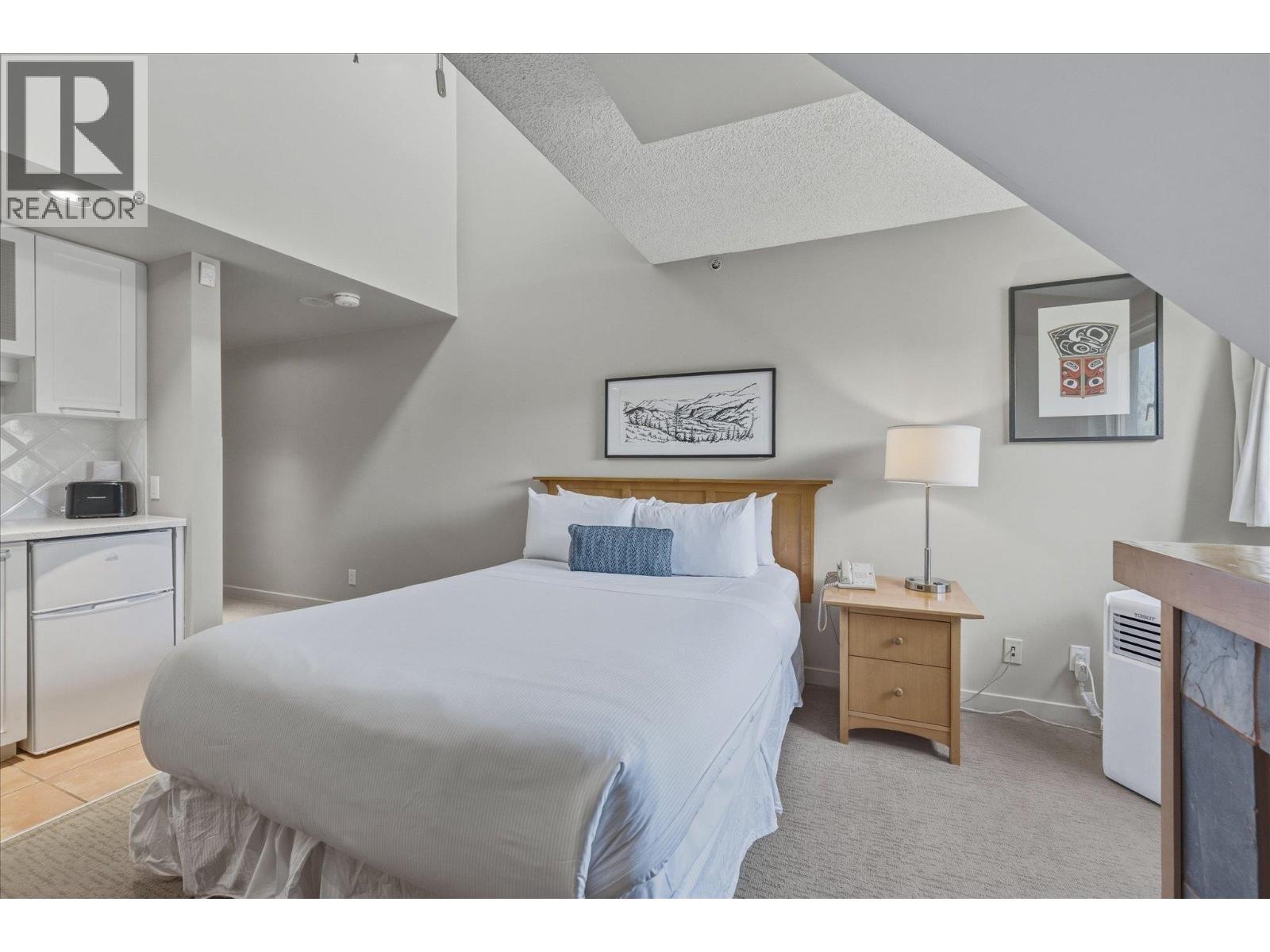 616 4295 BLACKCOMB WAY — photo 4
