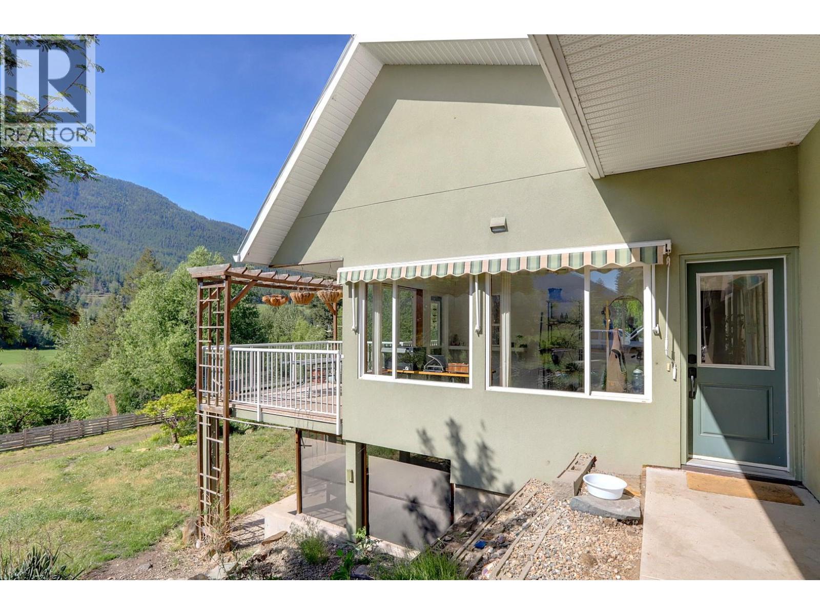 4375 97 Highway - photo 2
