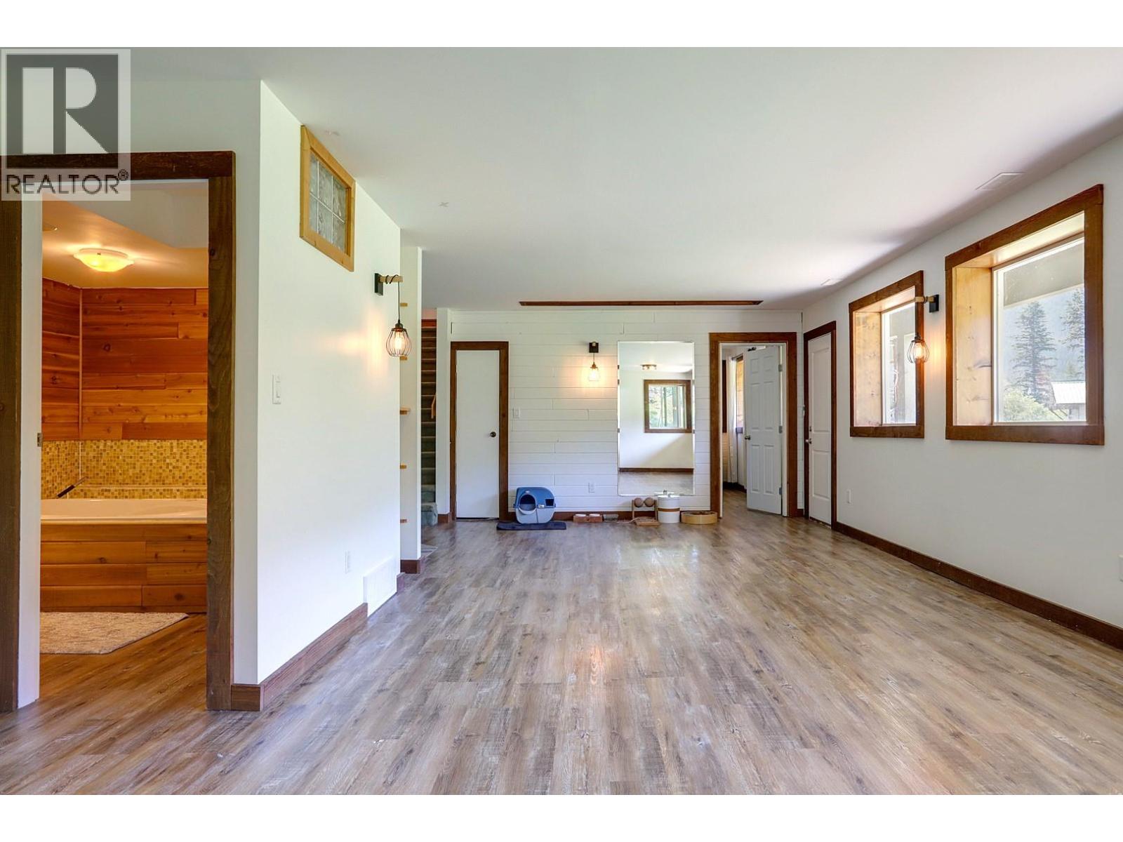 4375 97 Highway, Falkland