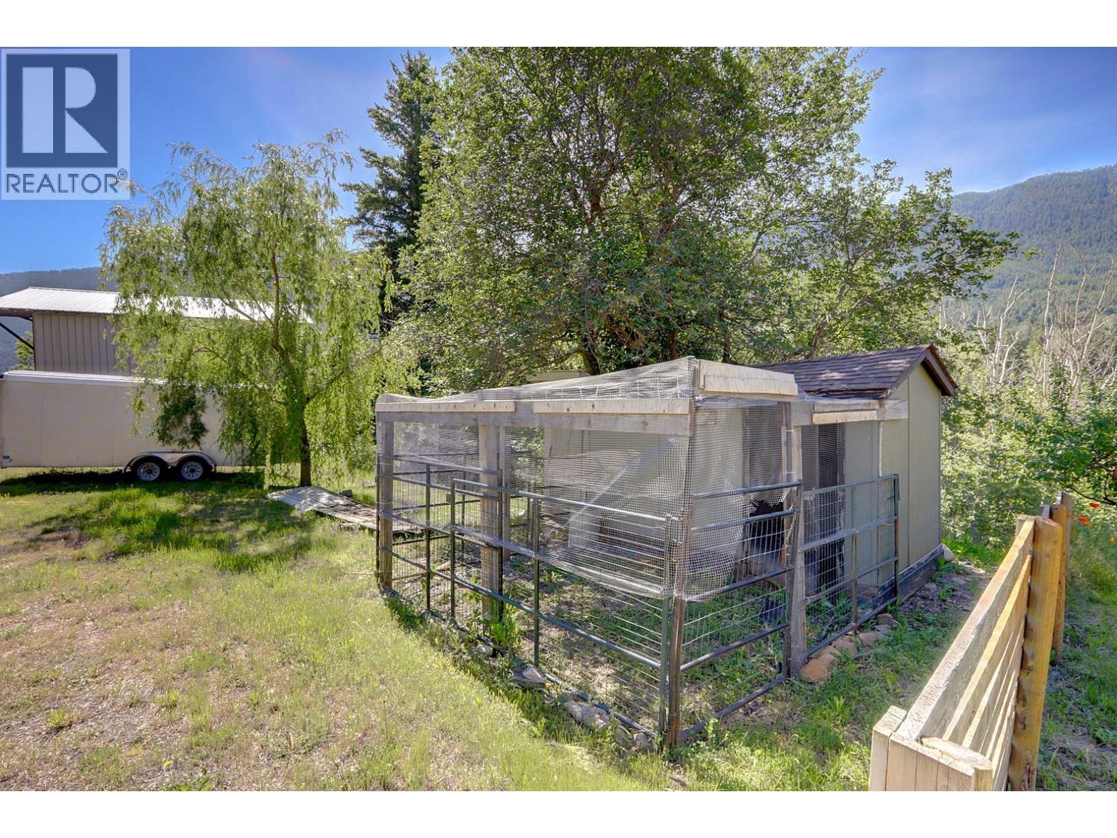 4375 97 Highway, Falkland