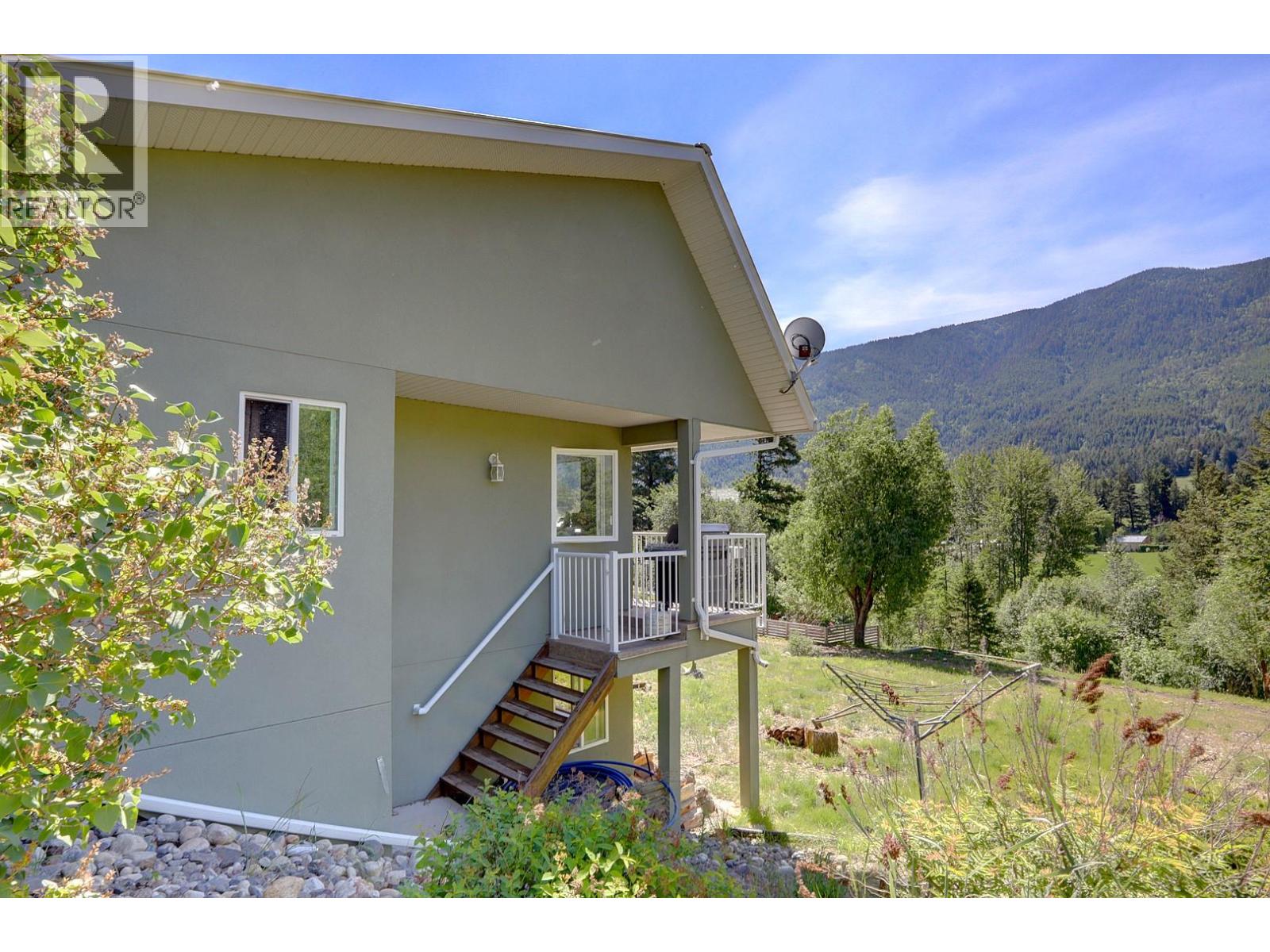 4375 97 Highway - 70
