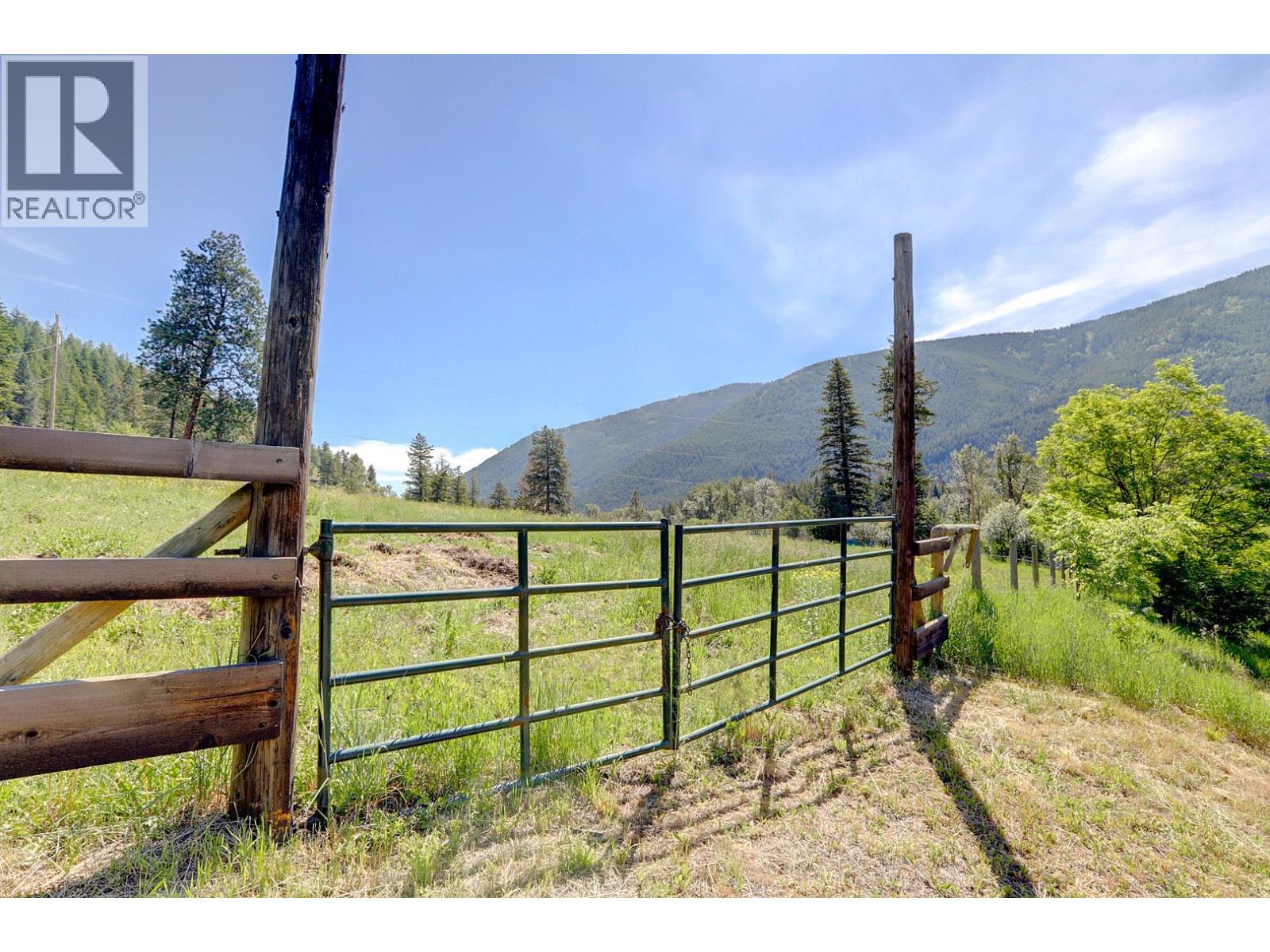 4375 97 Highway, Falkland