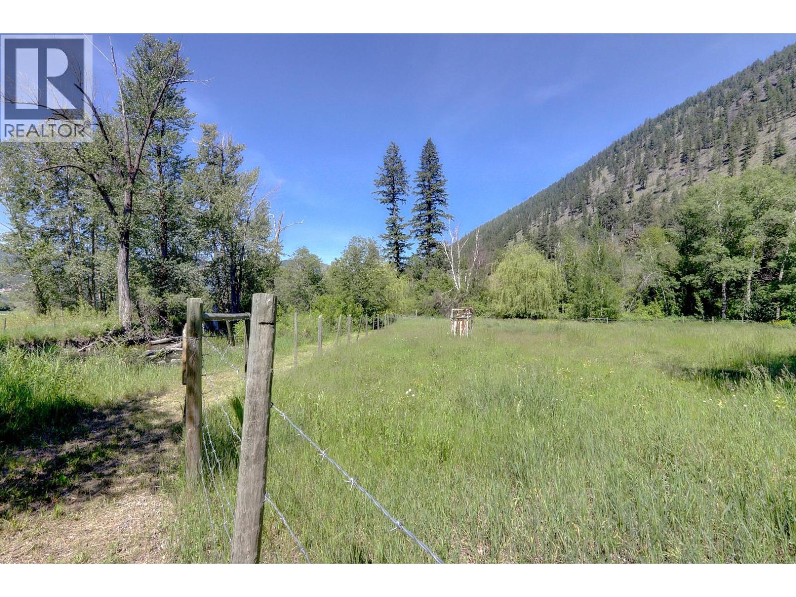 4375 97 Highway - 85