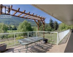 4375 97 Highway, Falkland, BC V0E1W1 Photo 20