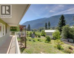 4375 97 Highway, Falkland, BC V0E1W1 Photo 24