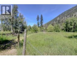 4375 97 Highway, Falkland, BC V0E1W1 Photo 85