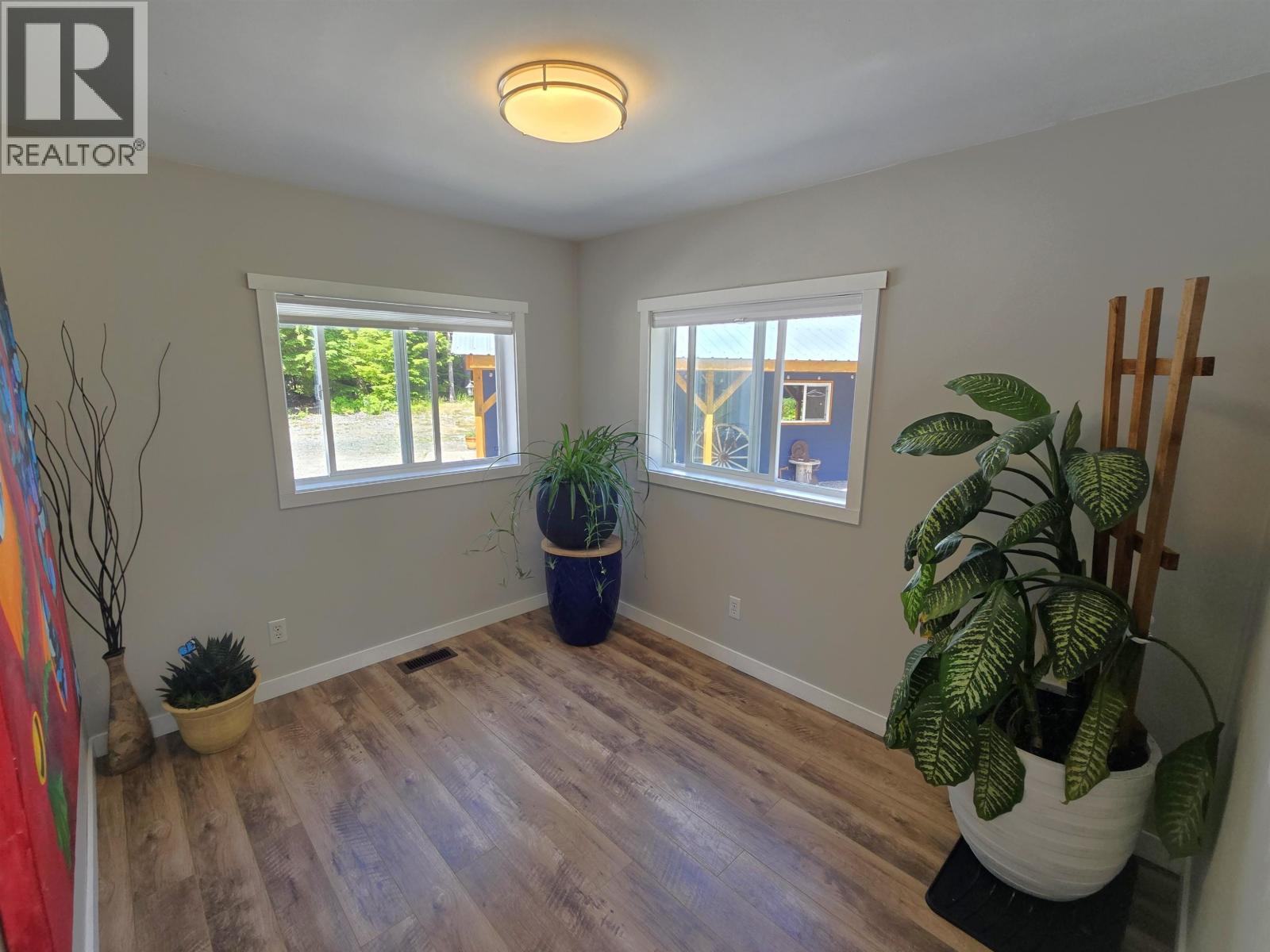 2490 KRESTON STREET - 28