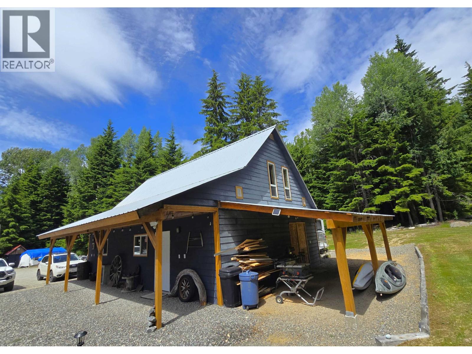 2490 KRESTON STREET - 21