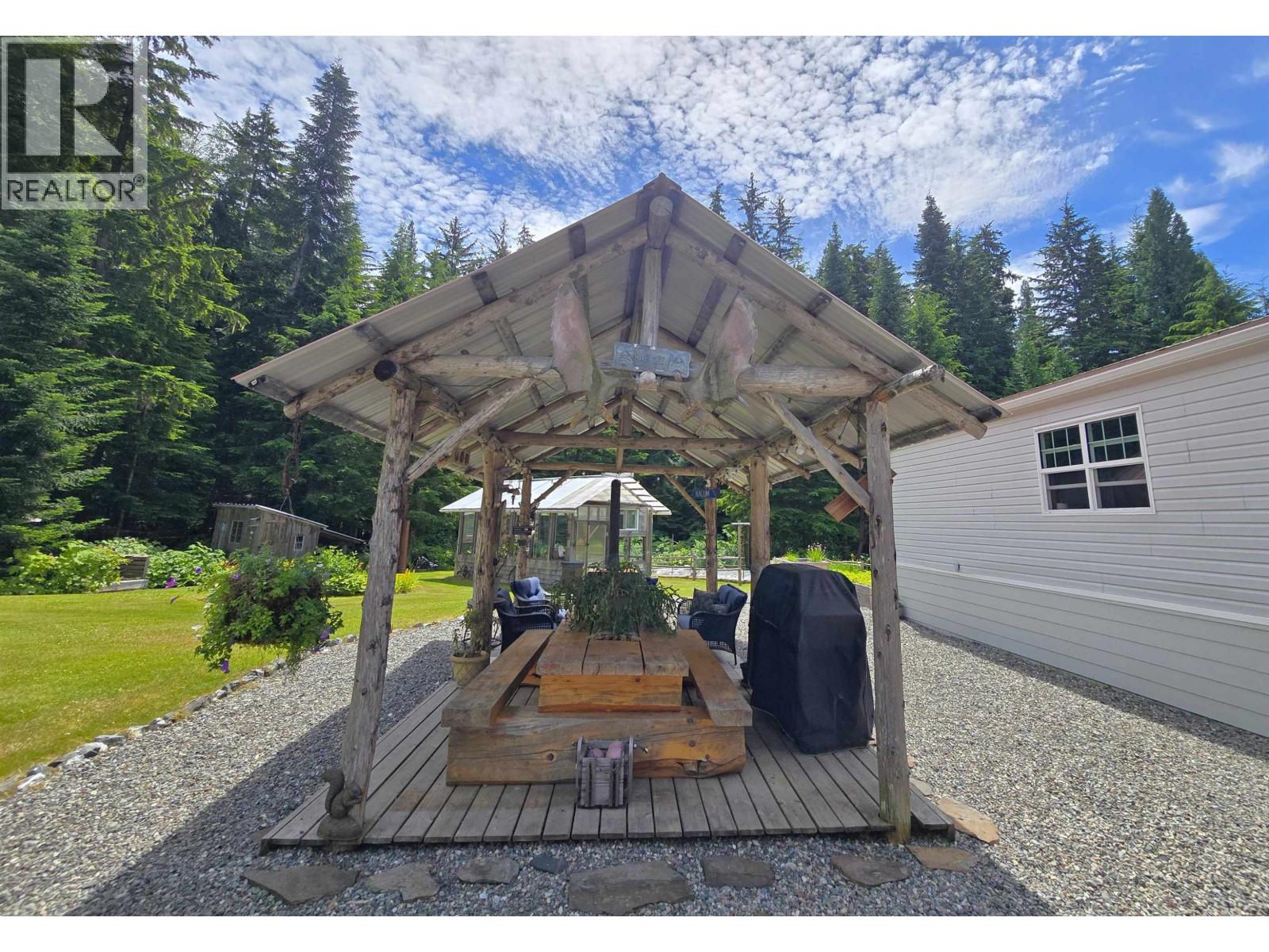 2490 KRESTON STREET - 22