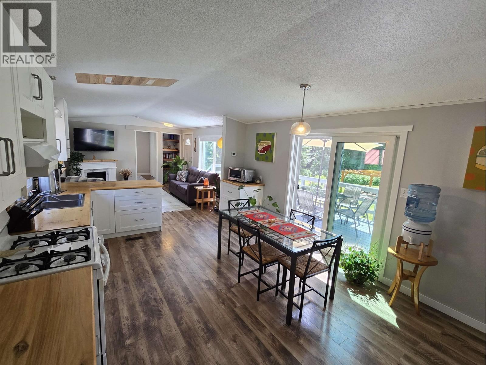 2490 KRESTON STREET - 33