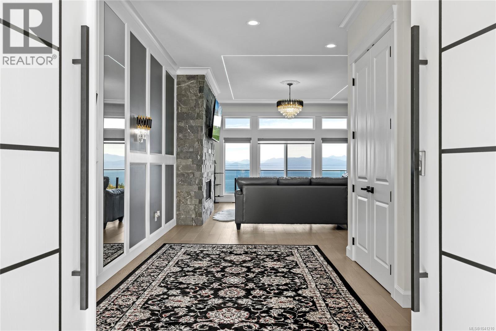 4990 Laguna Way - 4