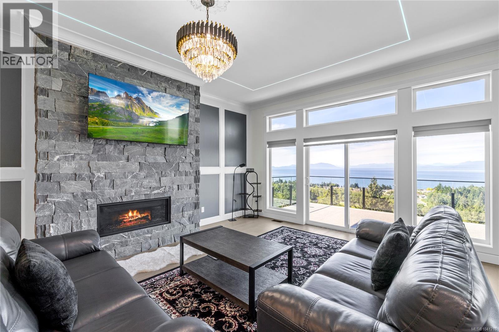 4990 Laguna Way - 9
